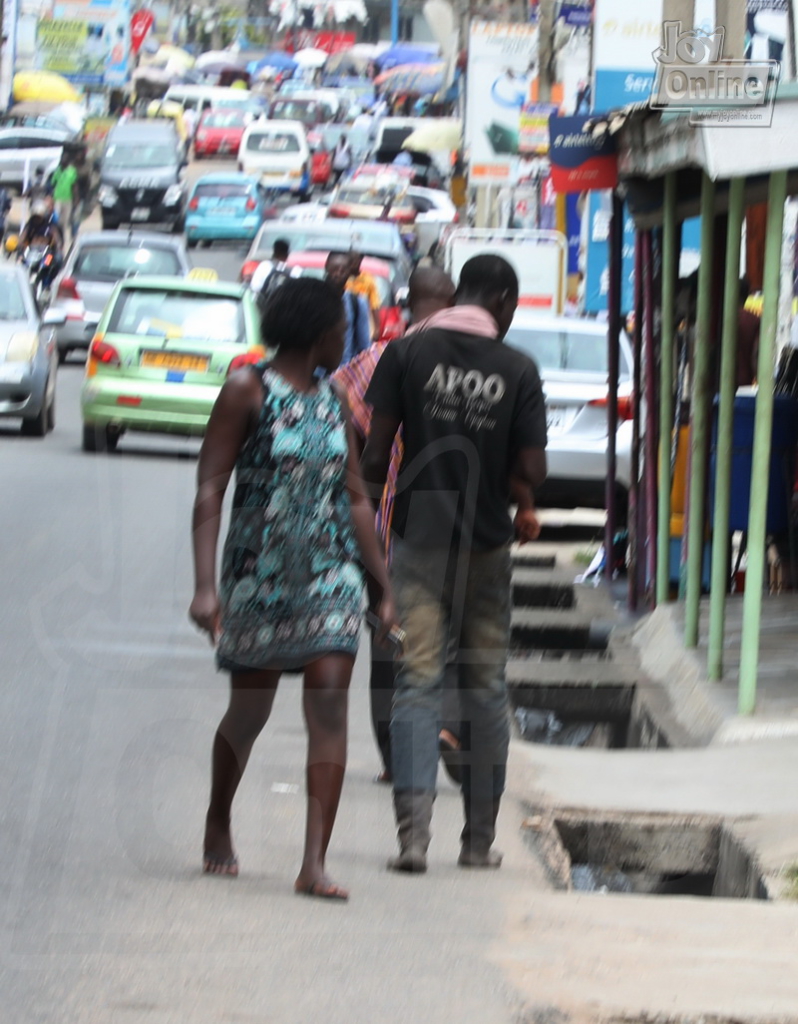 Mentally-challenged man terrorises Kokomlemle residents Mentally-challenged man terrorises Kokomlemle residents