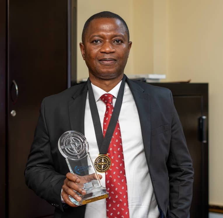 Ghana Link CEO wins Entrepreneur of the Year at 2022 Ghana Shippers
