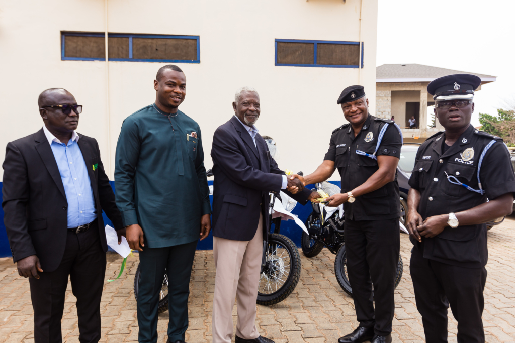 Edern Security supports police with motorbikes
