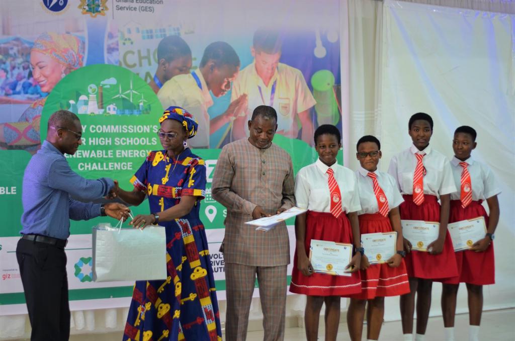 Senior high schools in Renewable Energy Challenge to receive patent rights for products Senior high schools in Renewable Energy Challenge to receive patent rights for products