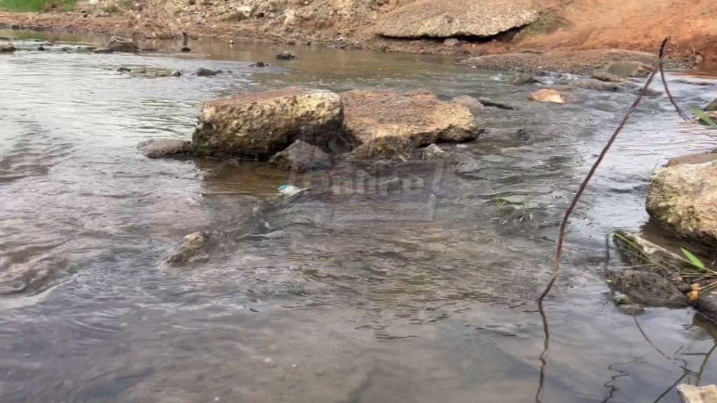 Pupils in Borteyman risk their lives through stream to access education