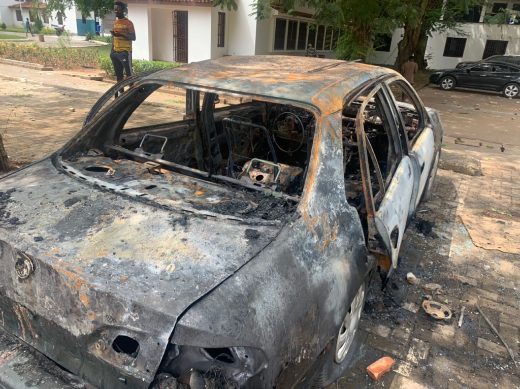 Vandals of UG take away bust of John Mensah Sarbah from the Vikings hall after riot Vandals of UG take away bust of John Mensah Sarbah from the Vikings hall after riot