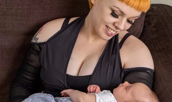 Woman gives birth after acquiring insemination kit and sperm online Woman gives birth after acquiring insemination kit and sperm online