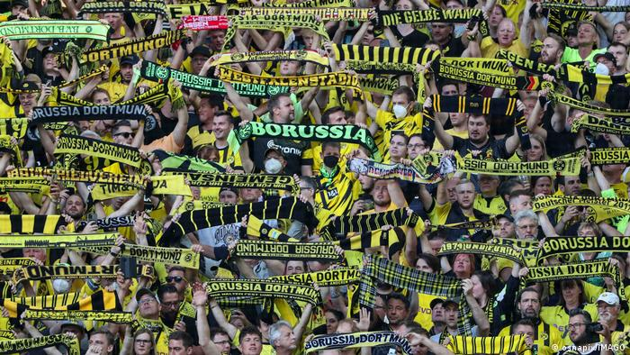 Bundesliga: Borussia Dortmund tempering great expectations after holding off Bayer Leverkusen