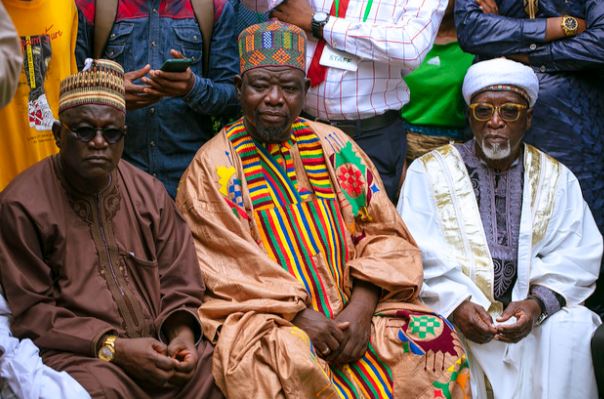 Photos: Mahama supports Kumasi Sofoline Mosque Project