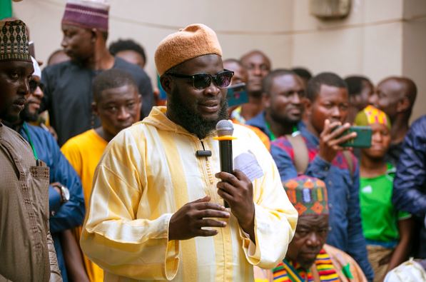 Photos: Mahama supports Kumasi Sofoline Mosque Project