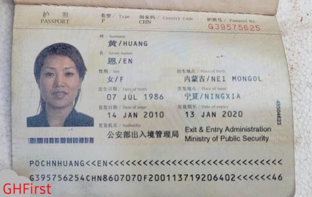 Aisha Huang uses 2 Chinese passports for her travels - Minority