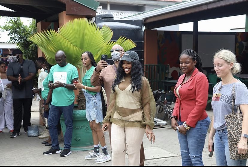 Usher and SZA tour Accra ahead of Global Citizen Festival