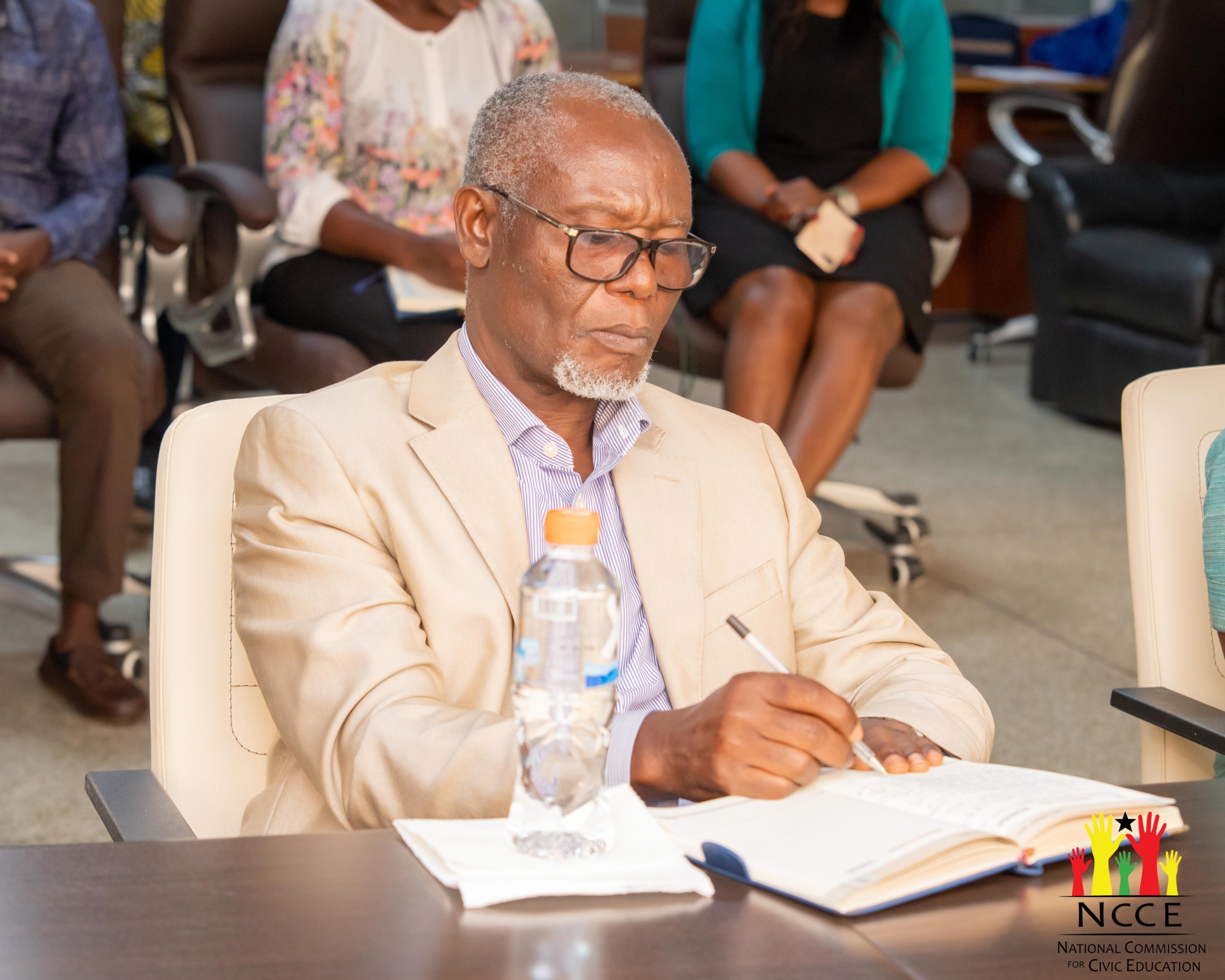 NCCE boss pays courtesy call on Mahama NCCE boss pays courtesy call on Mahama