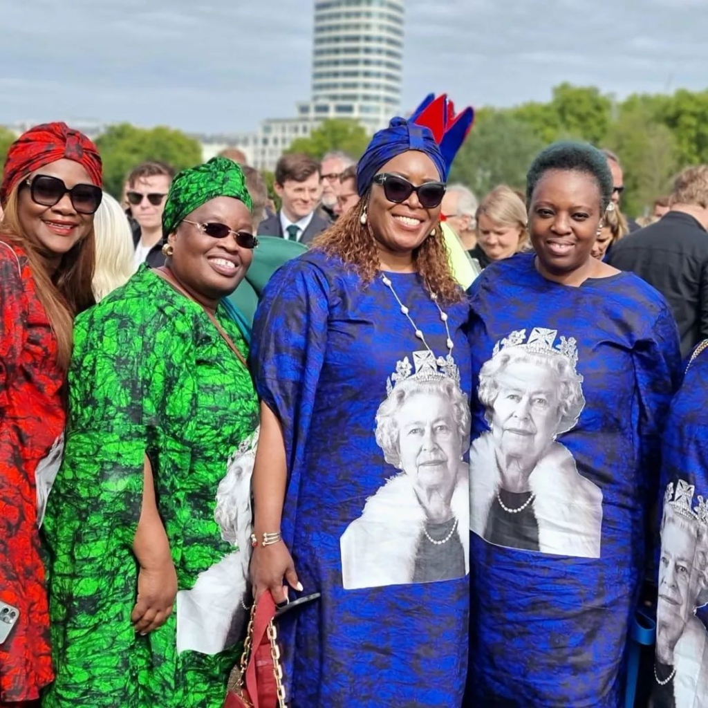 Check out the 'asoebi' some Nigerians wore to Queen Elizabeth II's funeral Check out the 'asoebi' some Nigerians wore to Queen Elizabeth II's funeral