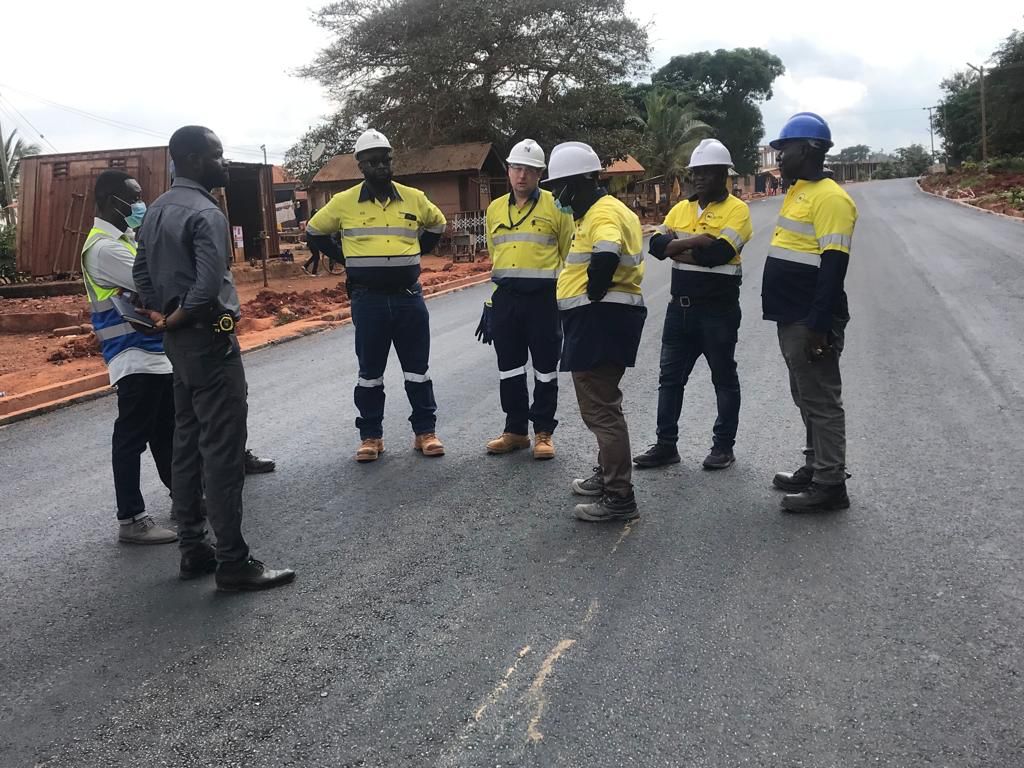 1.5km of Hwidiem-Kenyasi road asphalted as contractors accelerate works to complete project 1.5km of Hwidiem-Kenyasi road asphalted as contractors accelerate works to complete project
