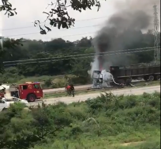 Truck ablaze on Accra-Tema motorway affecting traffic flow