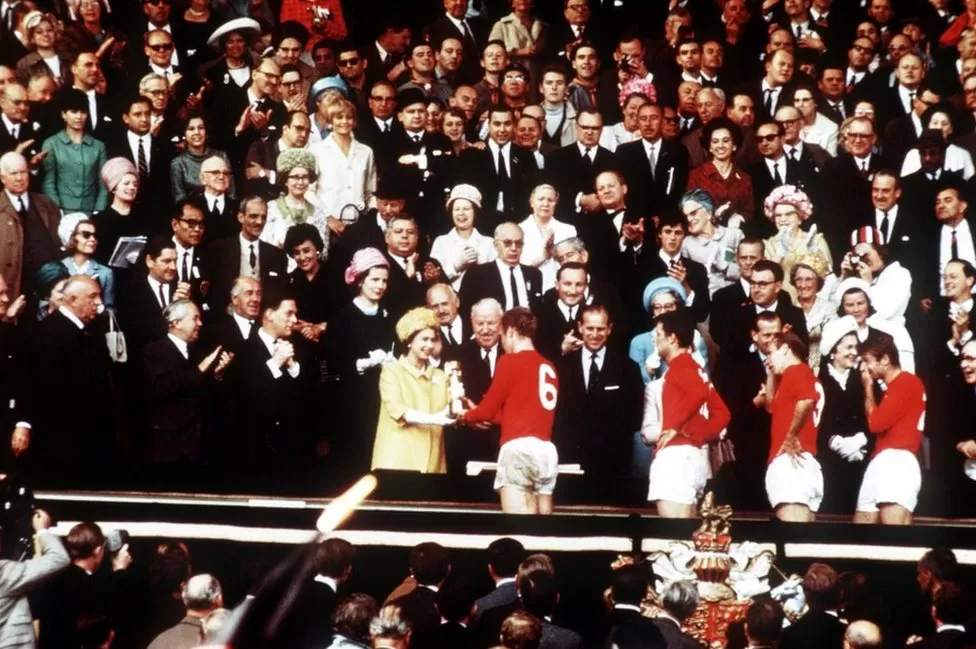 Queen Elizabeth II: A life in pictures