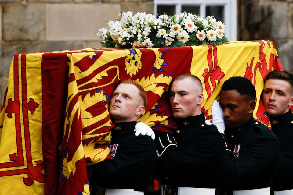 Queen Elizabeth II's coffin arrives in Edinburgh, mourners line streets to pay their respects