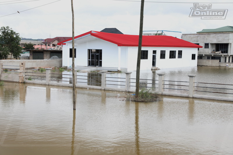 In pictures: Fate of Mallam-Gbawe municipality flood victims hangs in the balance as water level remains high