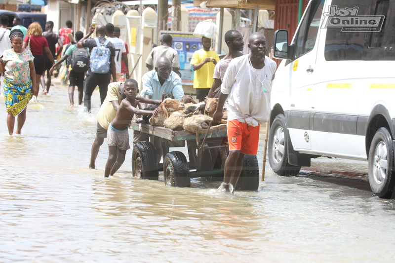 In pictures: Fate of Mallam-Gbawe municipality flood victims hangs in the balance as water level remains high