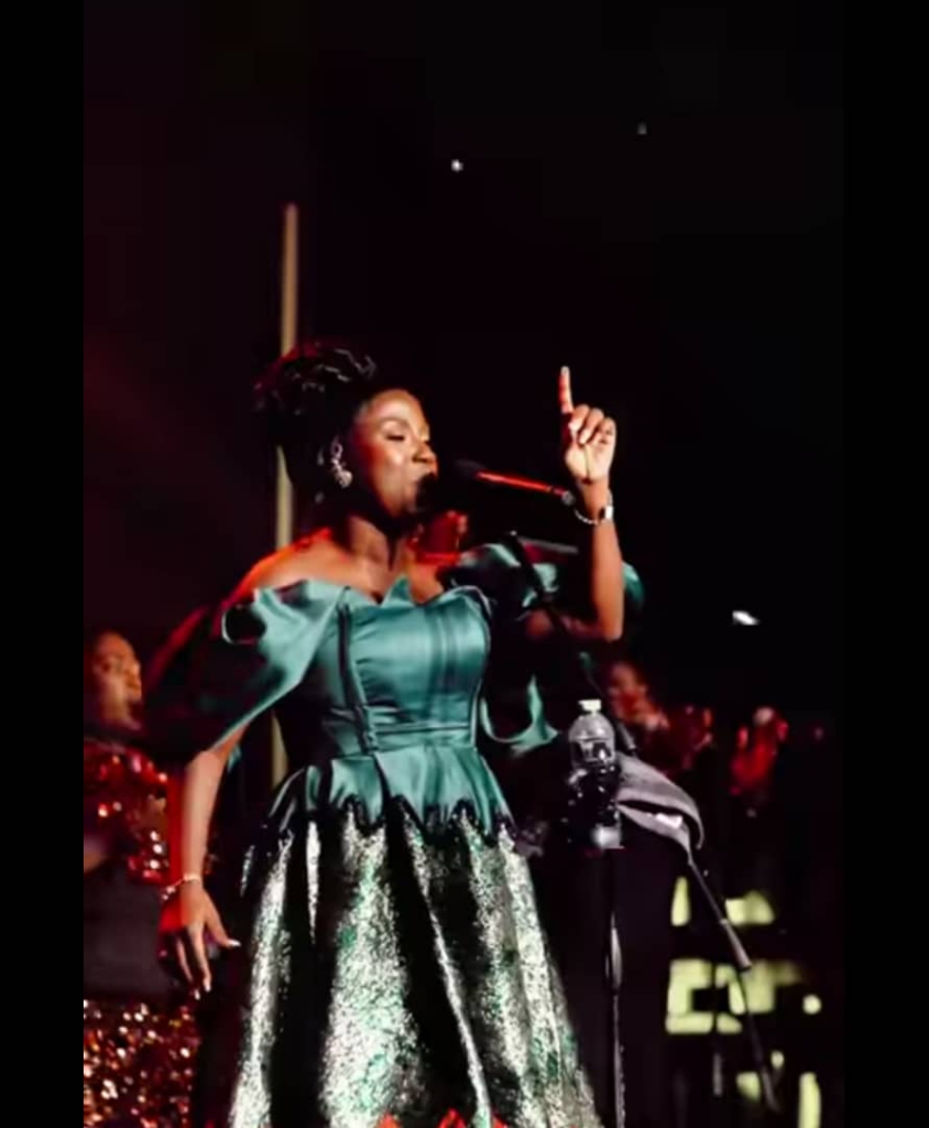 Diana Hamilton, Piesie Esther, others thrill fans at MTN Stands in Worship Concert