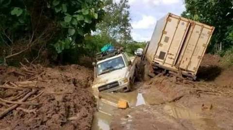 Road Minister sorry for 'worst' roads in region Road Minister sorry for 'worst' roads in region