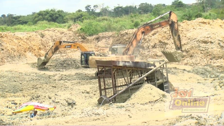 Kingmakers of Pakyi No. 1 angry with Chief for allowing illegal mining activities to surge