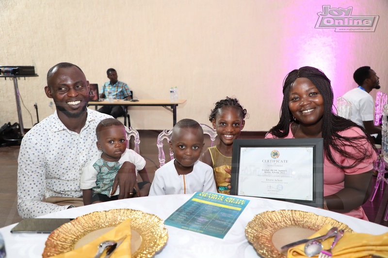 Taxi driver who returned over ¢8k to trader receives international integrity award