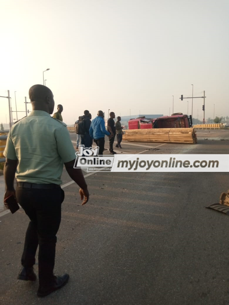 STC bus and pick-up truck crash on Accra-Tema motorway