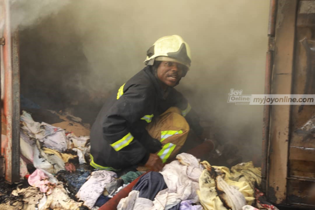 Fire destroys shops at Kantamanto market