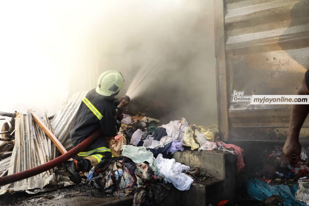 Fire destroys shops at Kantamanto market