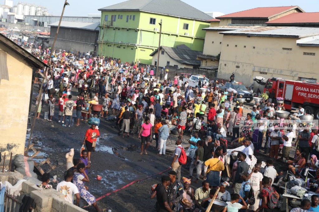 Fire destroys shops at Kantamanto market