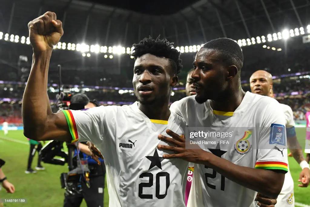 Asamoah Gyan's run, Bagbin's dance and Black Stars fans' clean-up as fans celebrate S. Korea win in style