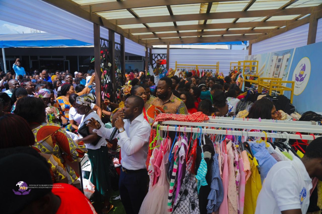 Pastor Daniel Amoateng pioneers free compassion boutique; pays utility bills for members, communities Pastor Daniel Amoateng pioneers free compassion boutique; pays utility bills for members, communities