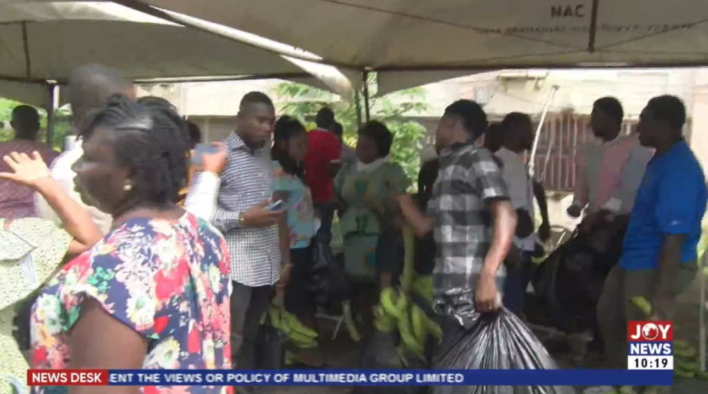 'The big truck is still on the way' - Agric Ministry justifies insufficient foodstuff at PFJ market 'The big truck is still on the way' - Agric Ministry justifies insufficient foodstuff at PFJ market