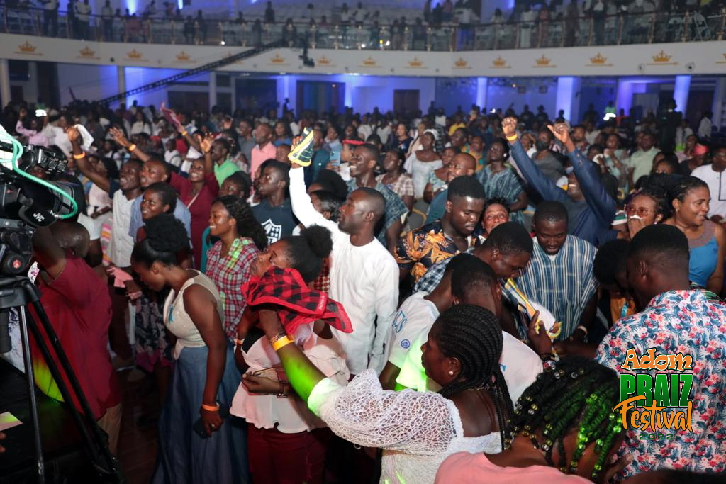 Travis Greene, Ohemaa Mercy, Soul Winners, Piesie Esther, others sweep patrons off their feet at 2022 Adom Praiz