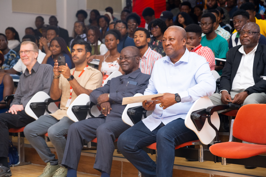 You are causing ministers to create kingdoms in their ministries - Mahama tells Akufo-Addo You are causing ministers to create kingdoms in their ministries - Mahama tells Akufo-Addo