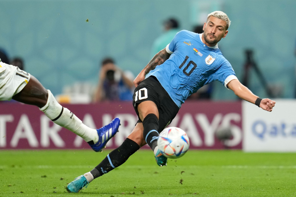 World Cup: Uruguay score quick-fire double against Ghana but miss out on the last 16