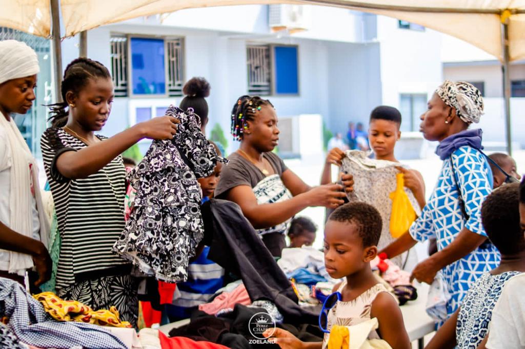 Perez Chapel Zoeland Mataheko branch donates to aged and needy