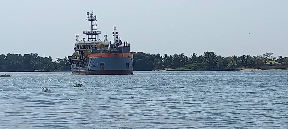 Residents of Agbeve unhappy with dredging activities on Volta River by foreign vessel