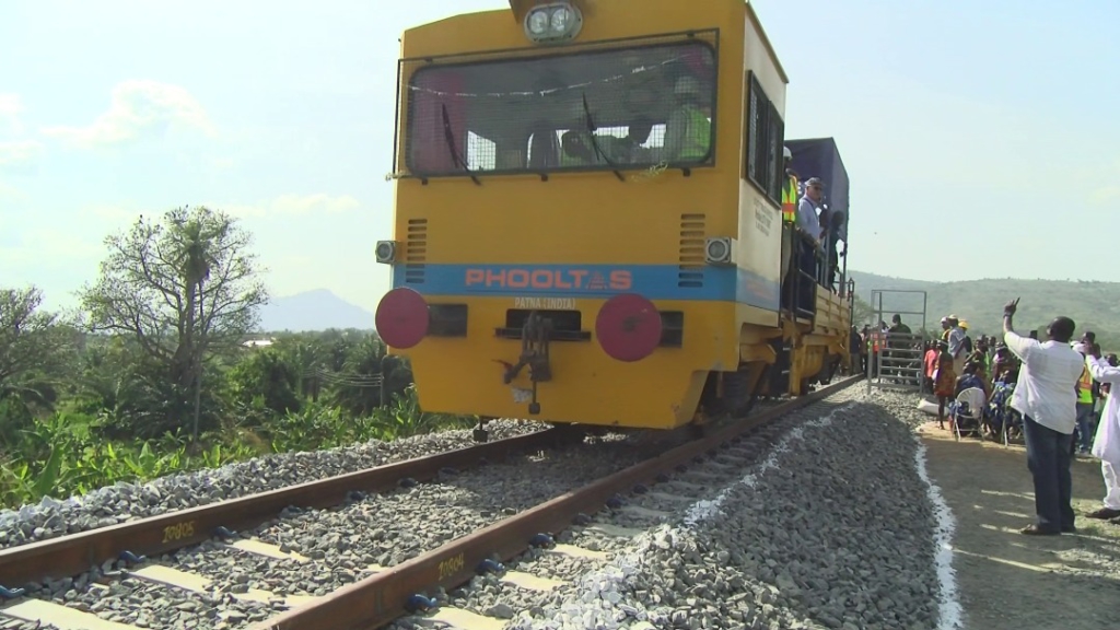 Completion of Tema-Mpakadan Railway Project to open businesses around Volta Lake – Akufo-Addo