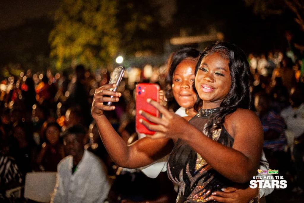 Thousands of patrons swept off their feet at Luv/Nhyira FM Nite with the Stars