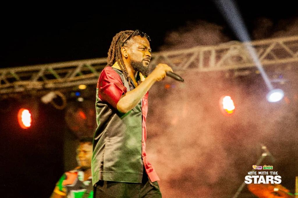 Thousands of patrons swept off their feet at Luv/Nhyira FM Nite with the Stars