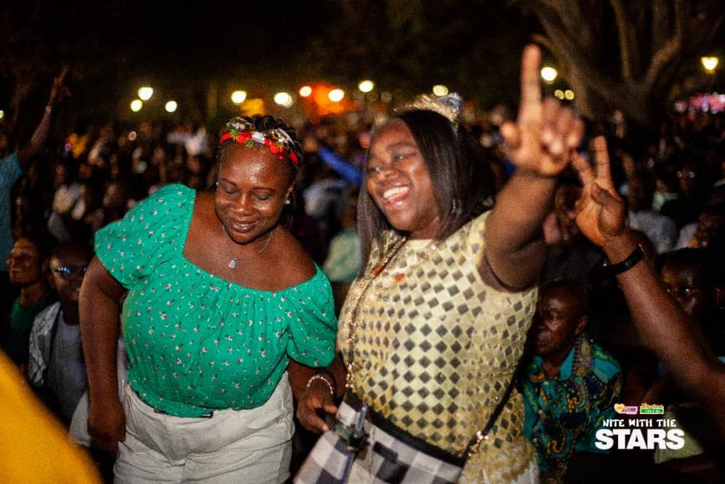 Thousands of patrons swept off their feet at Luv/Nhyira FM Nite with the Stars