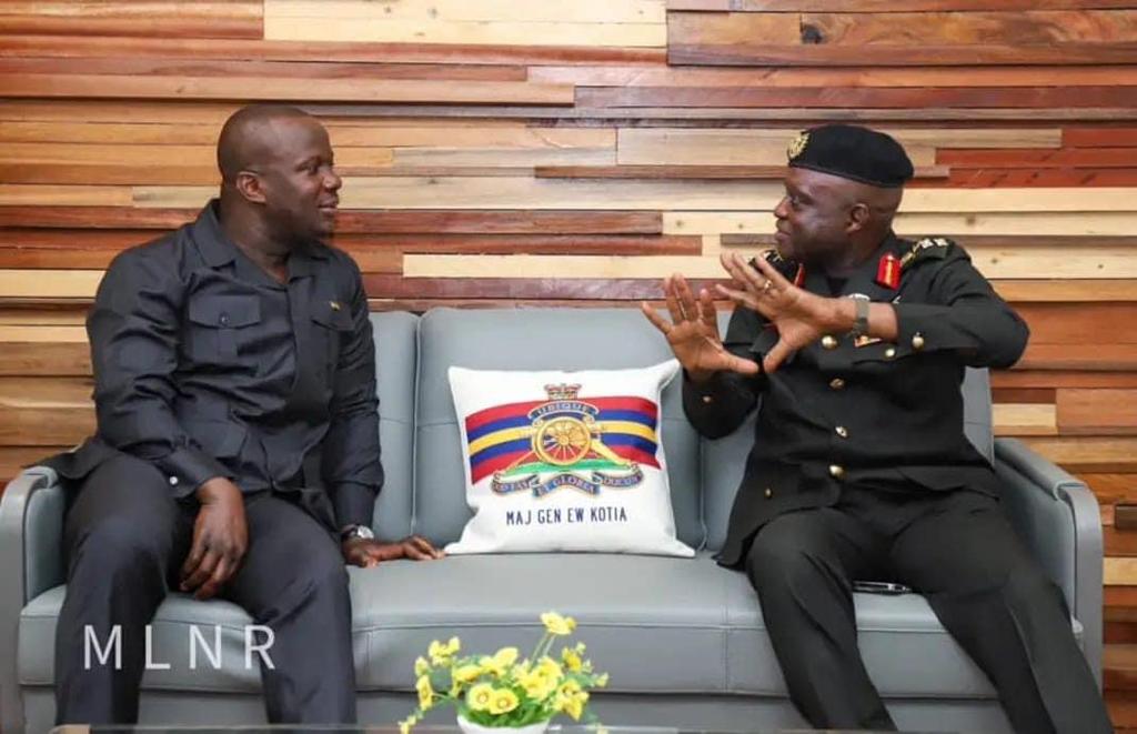 Lands Minister urges Boundary Commission to deal with Ghana’s land and maritime boundaries issues Lands Minister urges Boundary Commission to deal with Ghana’s land and maritime boundaries issues