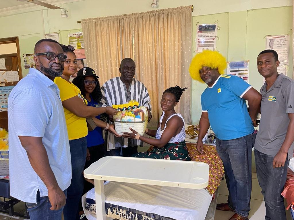 MTN Ghana Foundation presents 500 hampers to Christmas babies in 30 hospitals MTN Ghana Foundation presents 500 hampers to Christmas babies in 30 hospitals