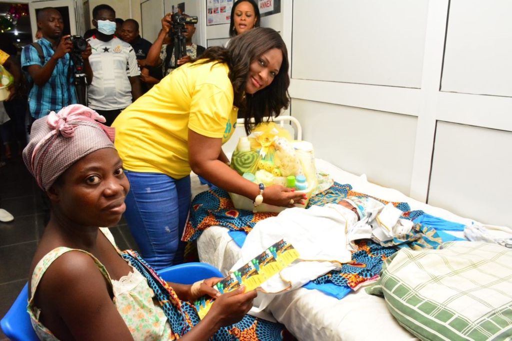 MTN Ghana Foundation presents 500 hampers to Christmas babies in 30 hospitals