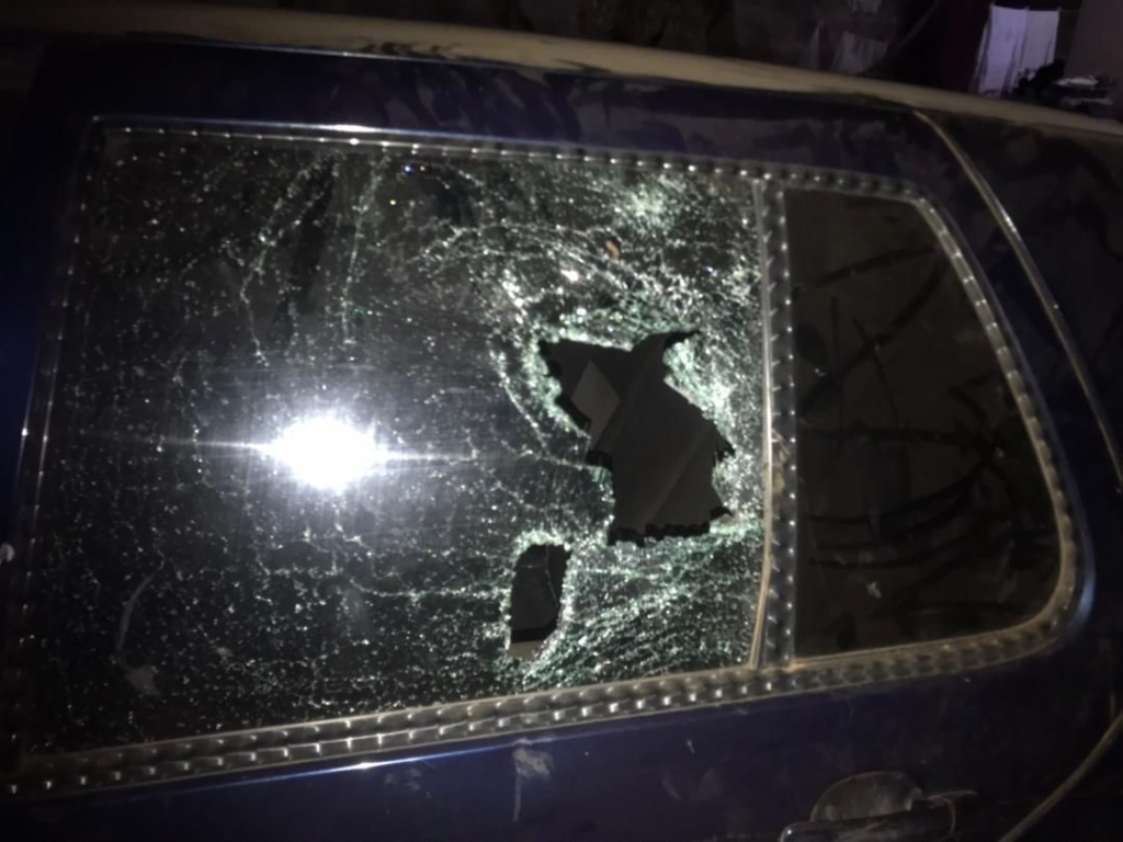 JoyNews’ Bono East Regional Correspondent attacked by thugs, vehicle vandalized JoyNews’ Bono East Regional Correspondent attacked by thugs, vehicle vandalized