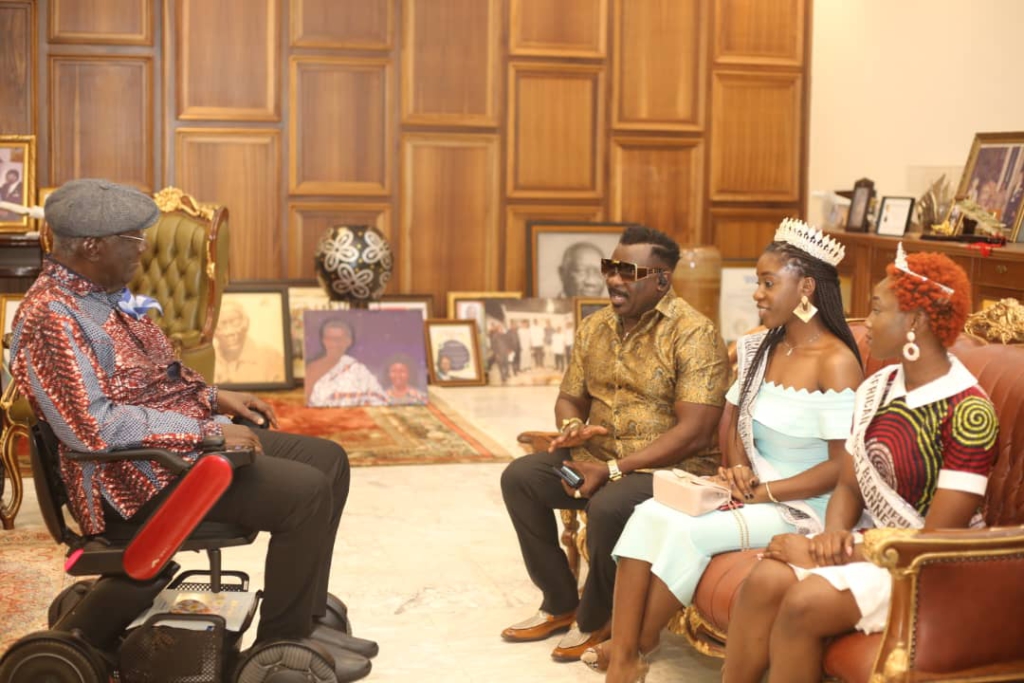 Photos: African Most Beautiful USA CEO and 2022 winners pay courtesy call on Kufuor Photos: African Most Beautiful USA CEO and 2022 winners pay courtesy call on Kufuor