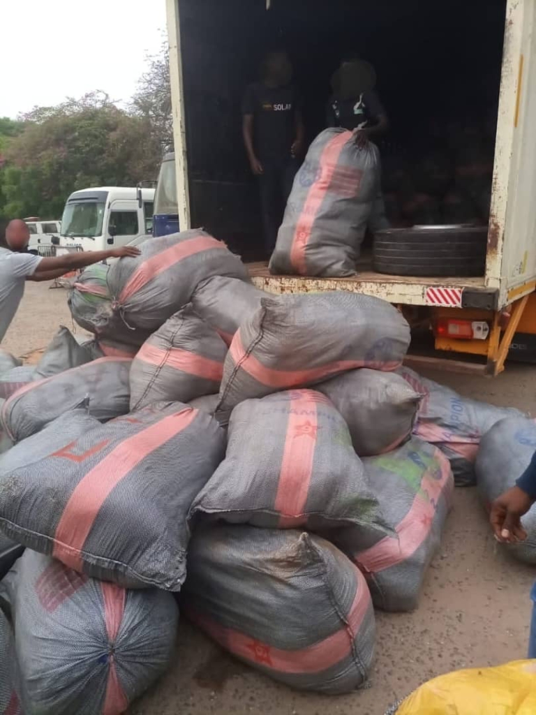 Four arrested for possessing over 104 bags of substances suspected to be narcotics Four arrested for possessing over 104 bags of substances suspected to be narcotics