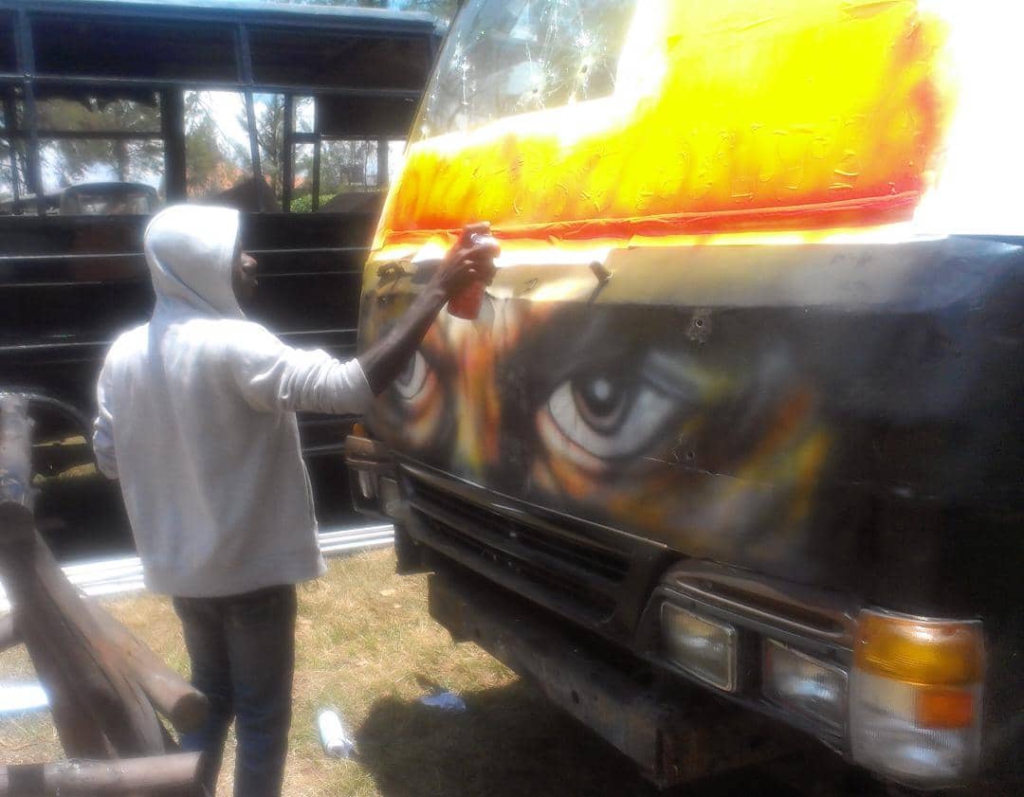 The Ghanaian scenic artist who worked with Hollywood actor Van Damme The Ghanaian scenic artist who worked with Hollywood actor Van Damme