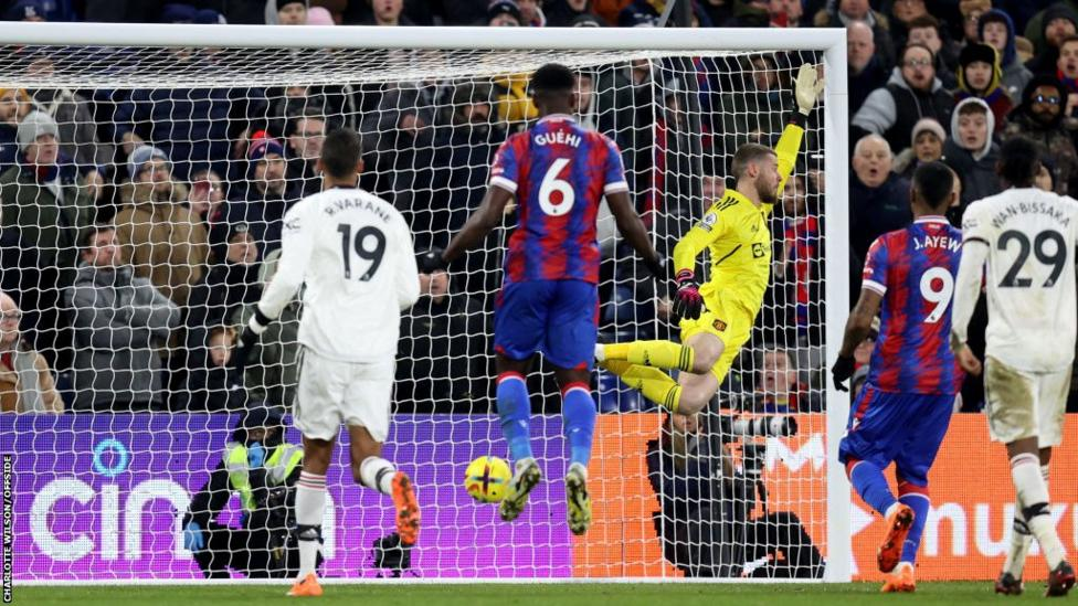 Olise stunner gives Palace a point to deny Man United