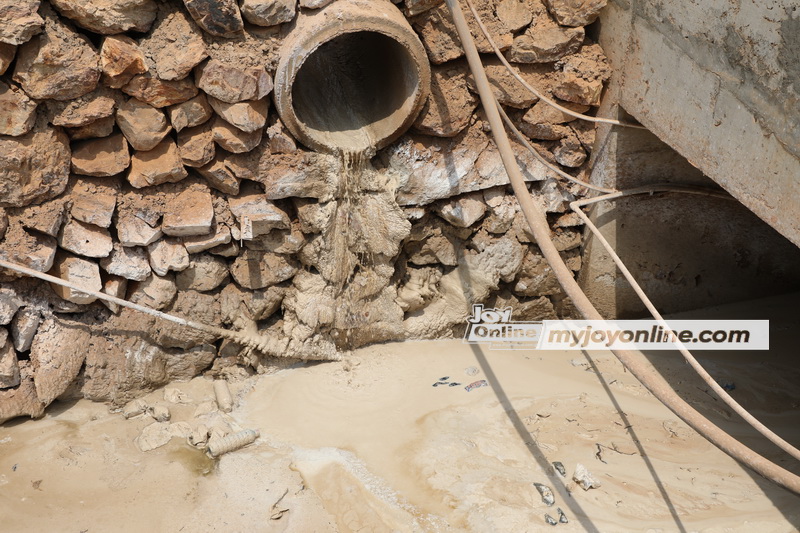 Waste water pours freely on Accra-Kasoa road