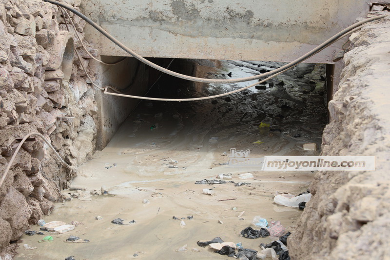 Waste water pours freely on Accra-Kasoa road